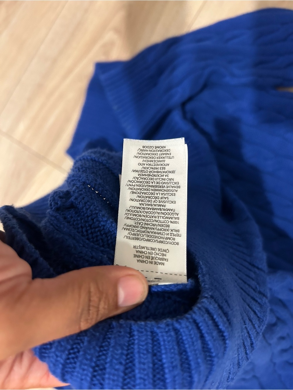 Ralph Lauren Men’s Blue Cable Knit Crewneck Sweater - Picture 5 of 5